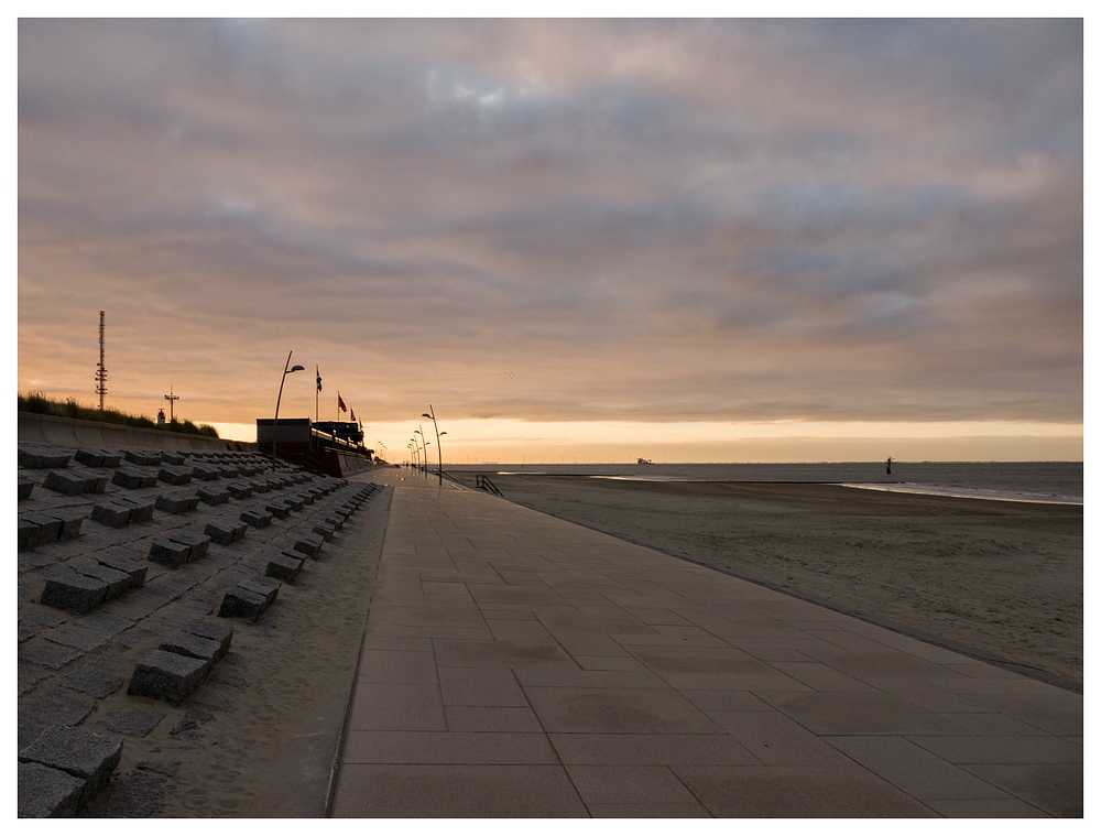 Morgens auf der Promenade