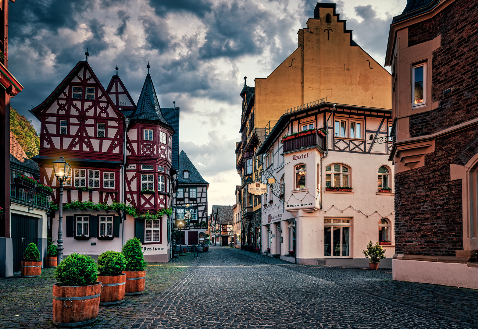 Morgens in der Altstadt von Bacharach