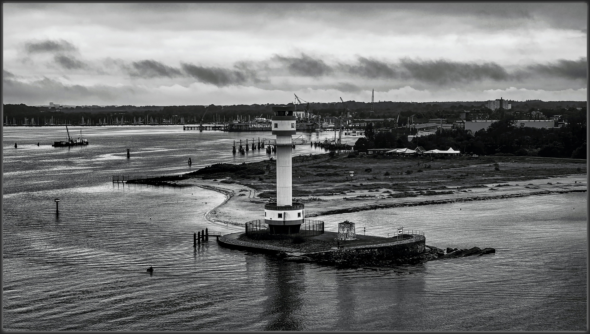 Morgens in der Kieler Förde