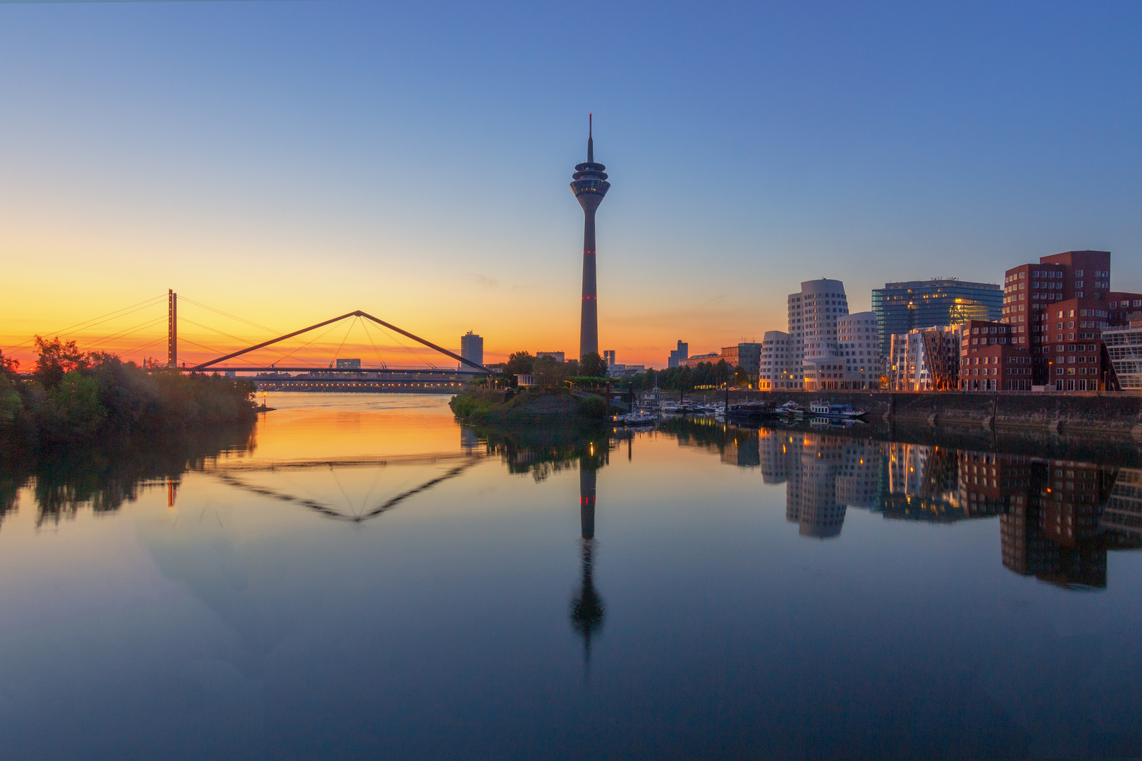 Morgens in Medienhafen