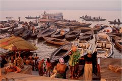 Morgens in Varanasi, wir gehen wieder auf ein Boot