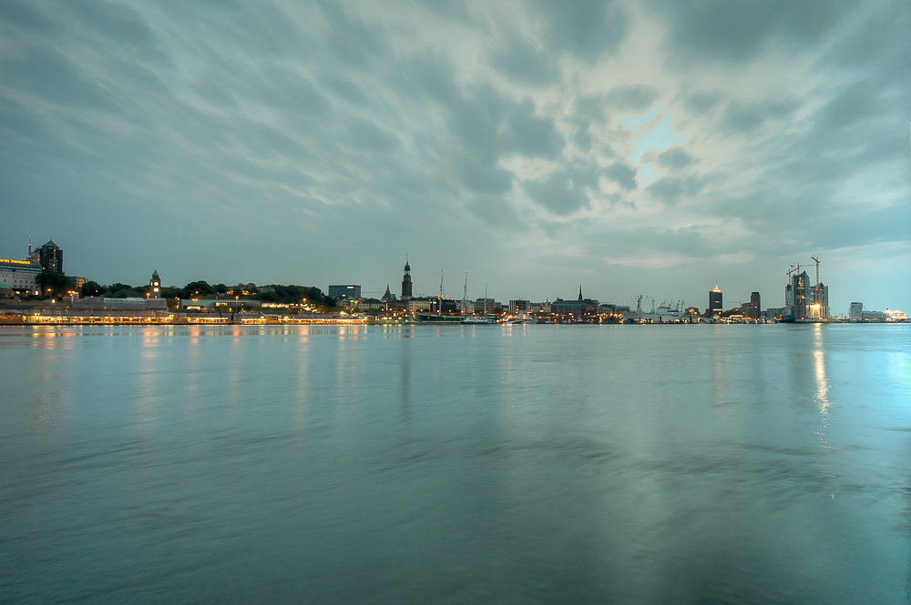 Morgens kurz vor 5 in Hamburg...