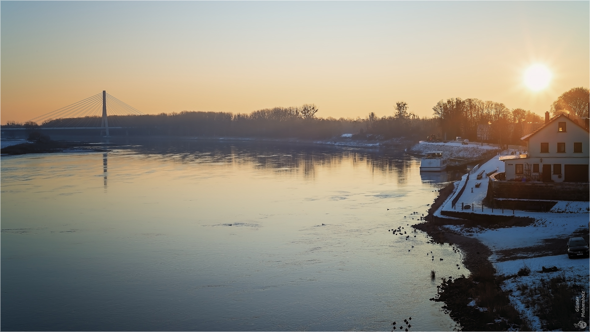 Morgens über der Elbe