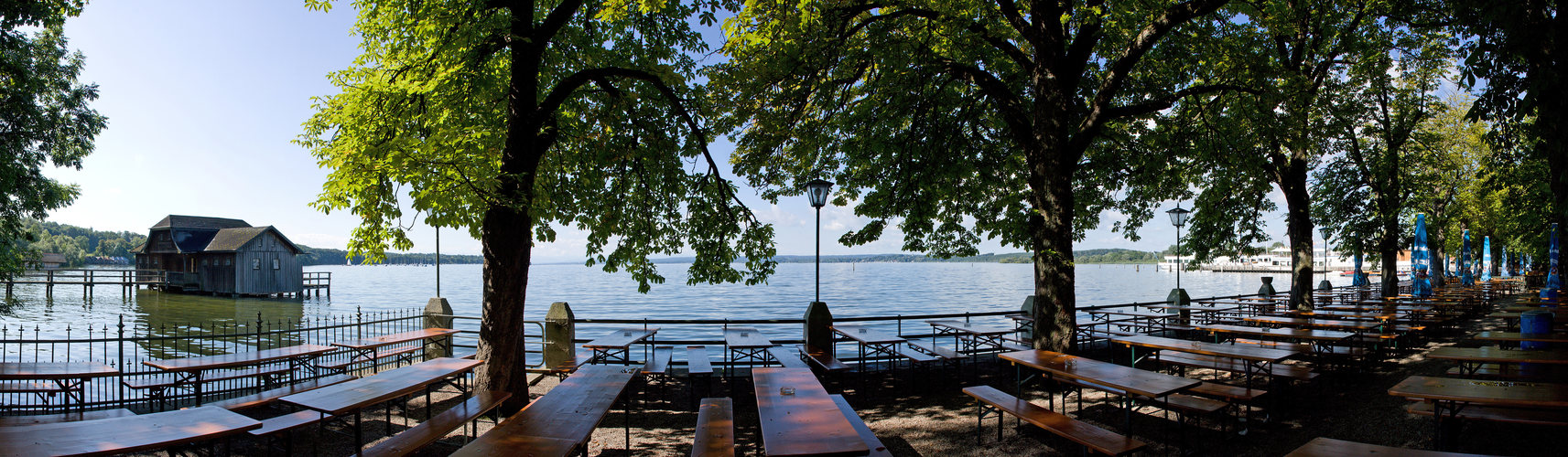 Morgens um 10Uhr im Biergarten