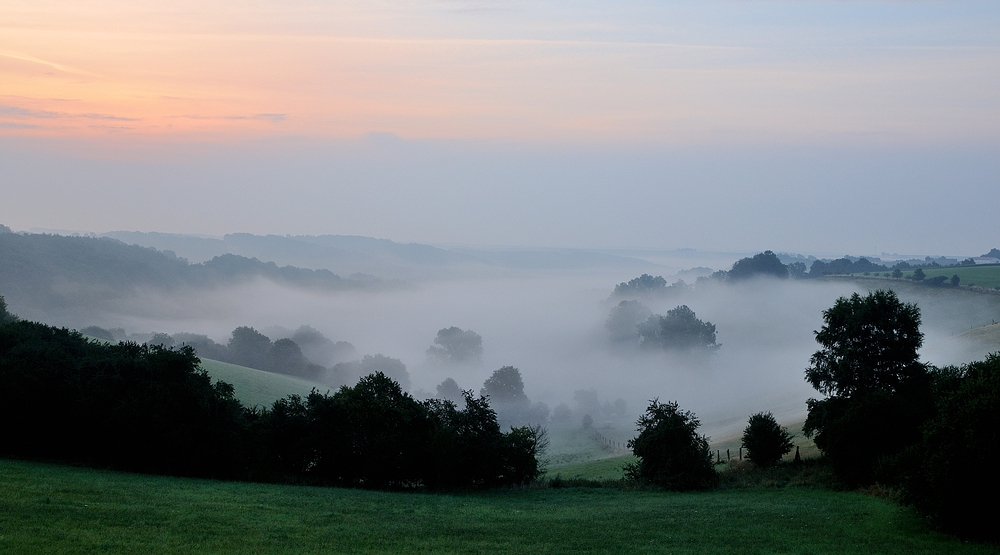 Morgens um 5 Uhr 50 ist die Welt noch in Ordnung, auf dem Weg zu der unten angehängten Aufnahme,..