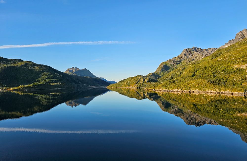 Morgens um 7 Uhr im Trollfjord