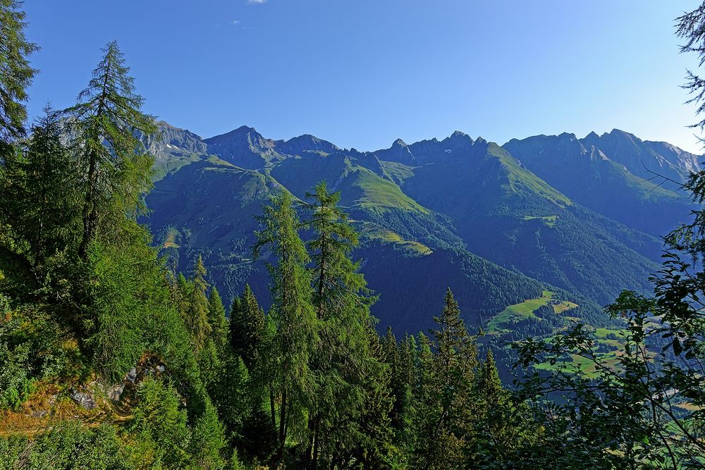 Morgens von der Marcheralm (Virgental) zur Lasörlighütte