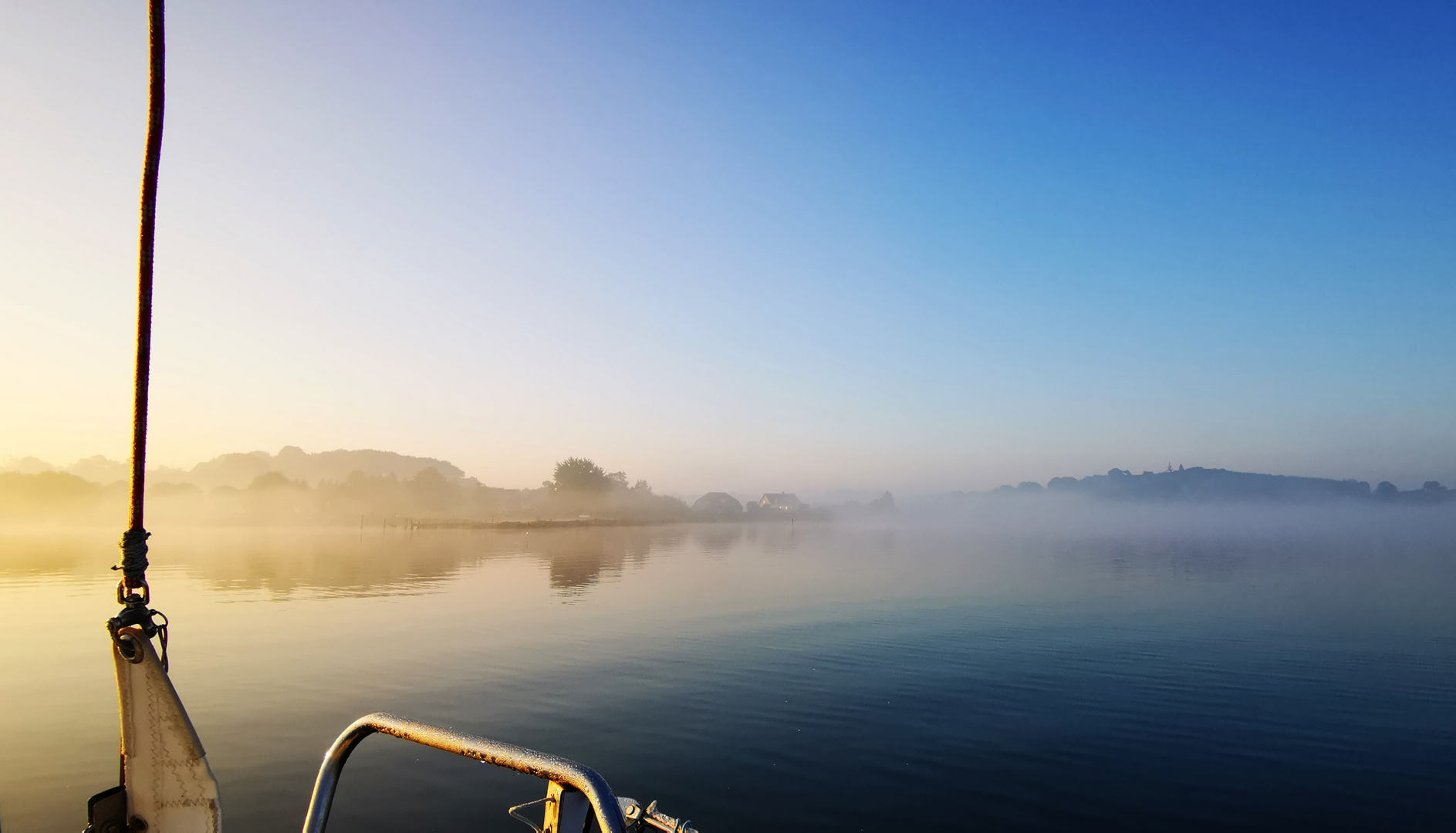 Morgens vor Anker