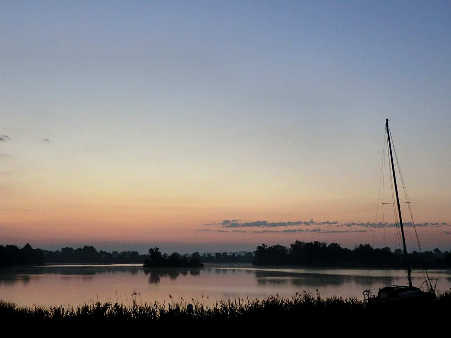 Morgens wenn die Sonne am See erwacht....