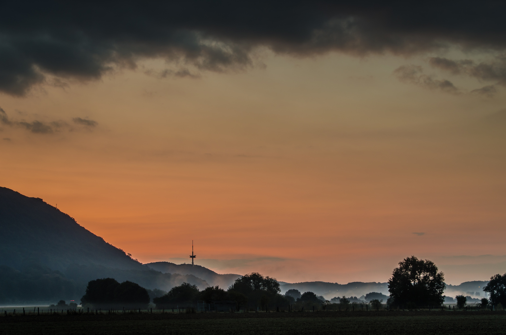 Morgens zw. Weser und Wiehengebirge