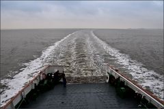 Morgensfrüh um neun auf dem Weg nach Helgoland.