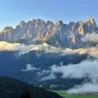 Morgensonne auf den Gipfeln der Sextener Dolomiten