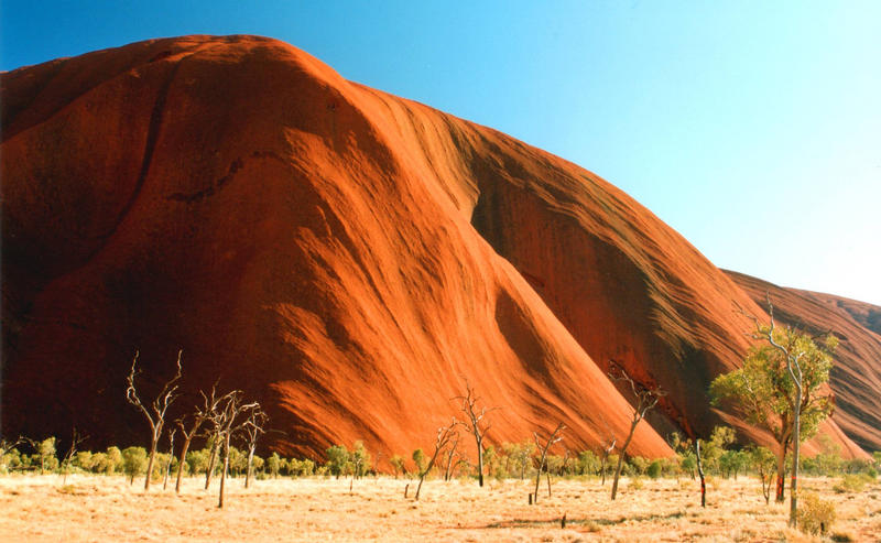 Morgensonne im Dezember- heißes Zentrum Australiens