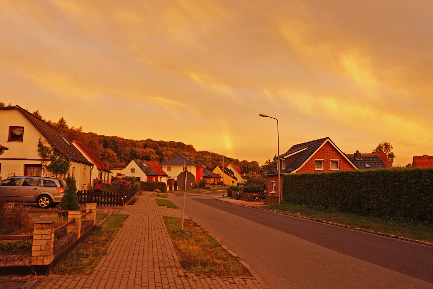 Morgensonne mit Regenbogen