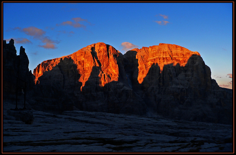 Morgensonne mit Schattenspiele auf Cima Tosa und Crozzon di Brenta