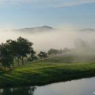 Morgensonne vertreibt Nebel - Polle a.d. Weser