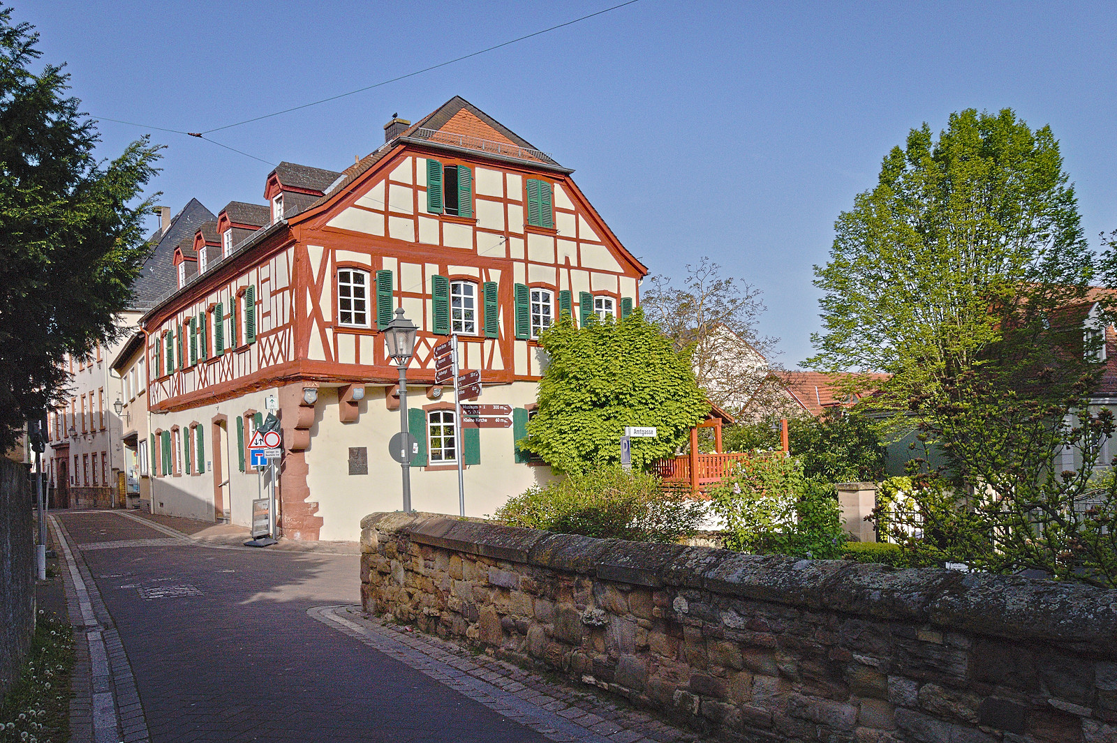 Morgenspaziergang am 1. Mai durch die Alzeyer Innenstadt