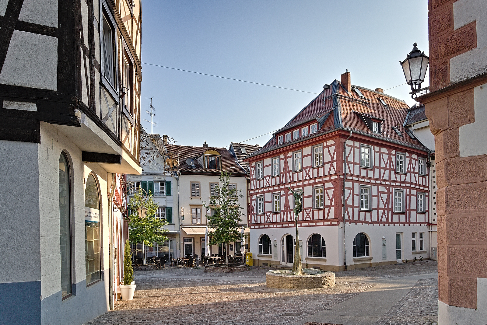 Morgenspaziergang durch Alzey im Mai