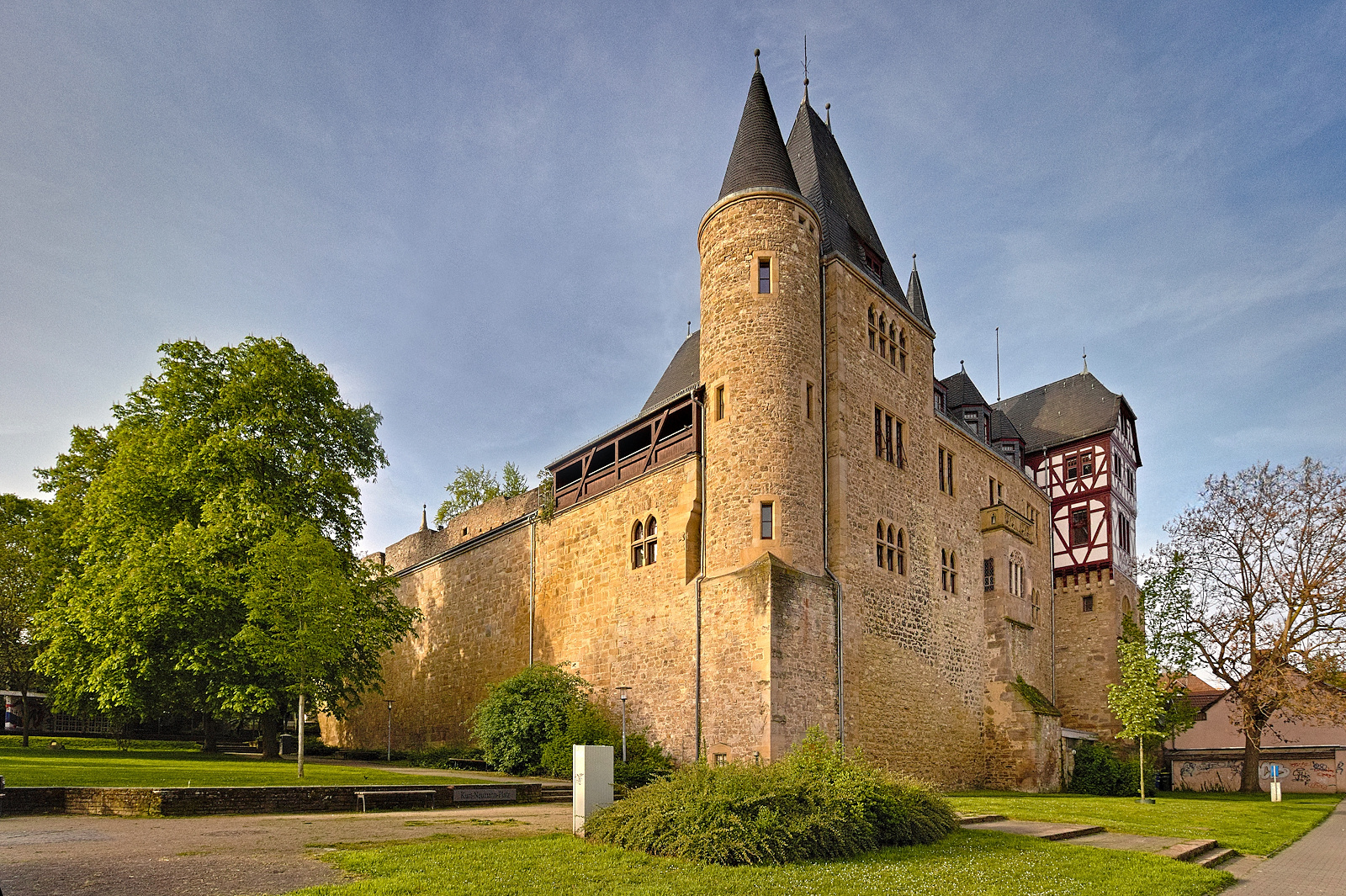 Morgenspaziergang im April durch Alzey