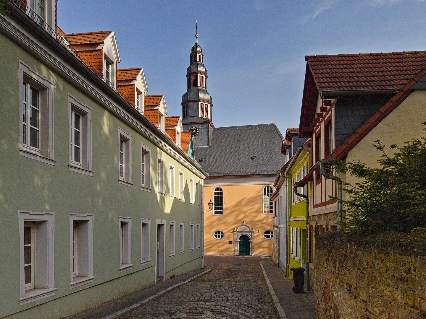 Morgenspaziergang im Mai durch die Alzeyer Innenstadt