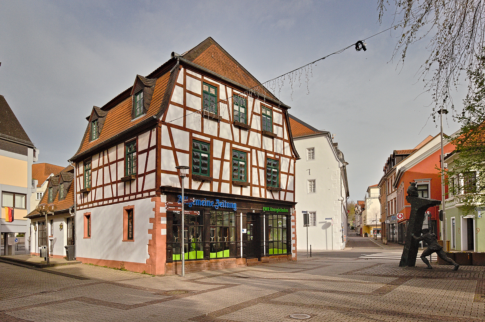 Morgenspaziergang in Alzey am Anfang des Frühlings