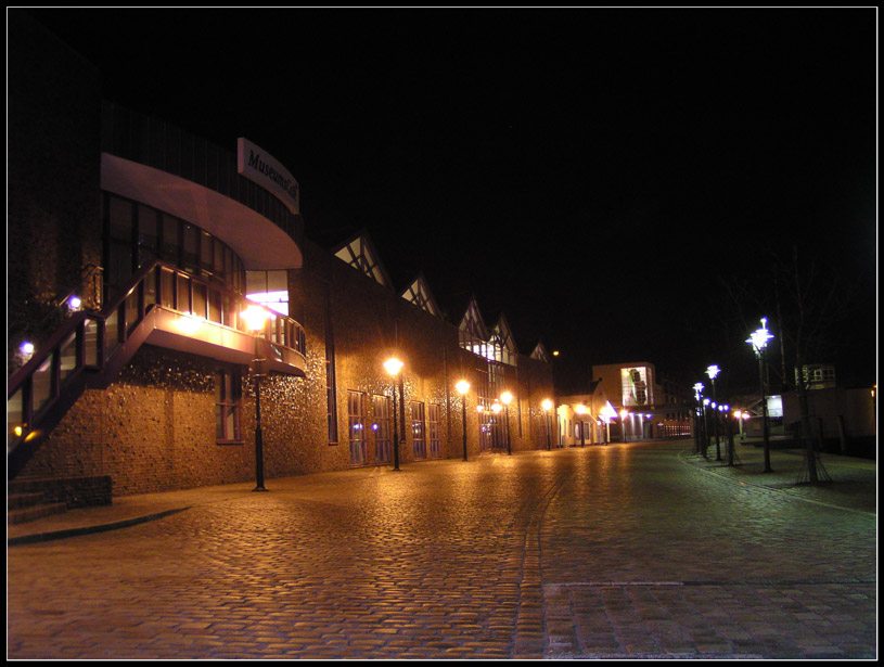 Morgenstern-Museum bei Nacht