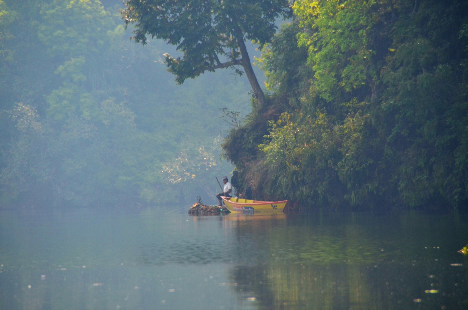 Morgenstimmung am Begnas Lake/Nepal