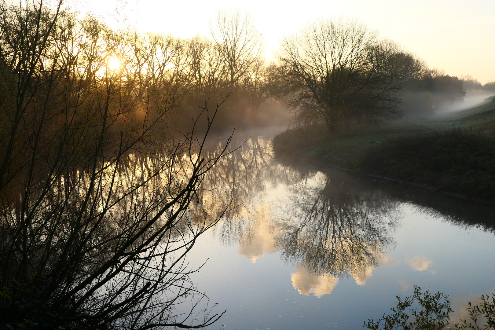 Morgenstimmung am Fluss