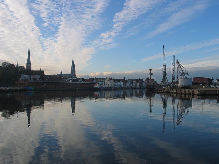 Morgenstimmung am Lübecker Stadthafen