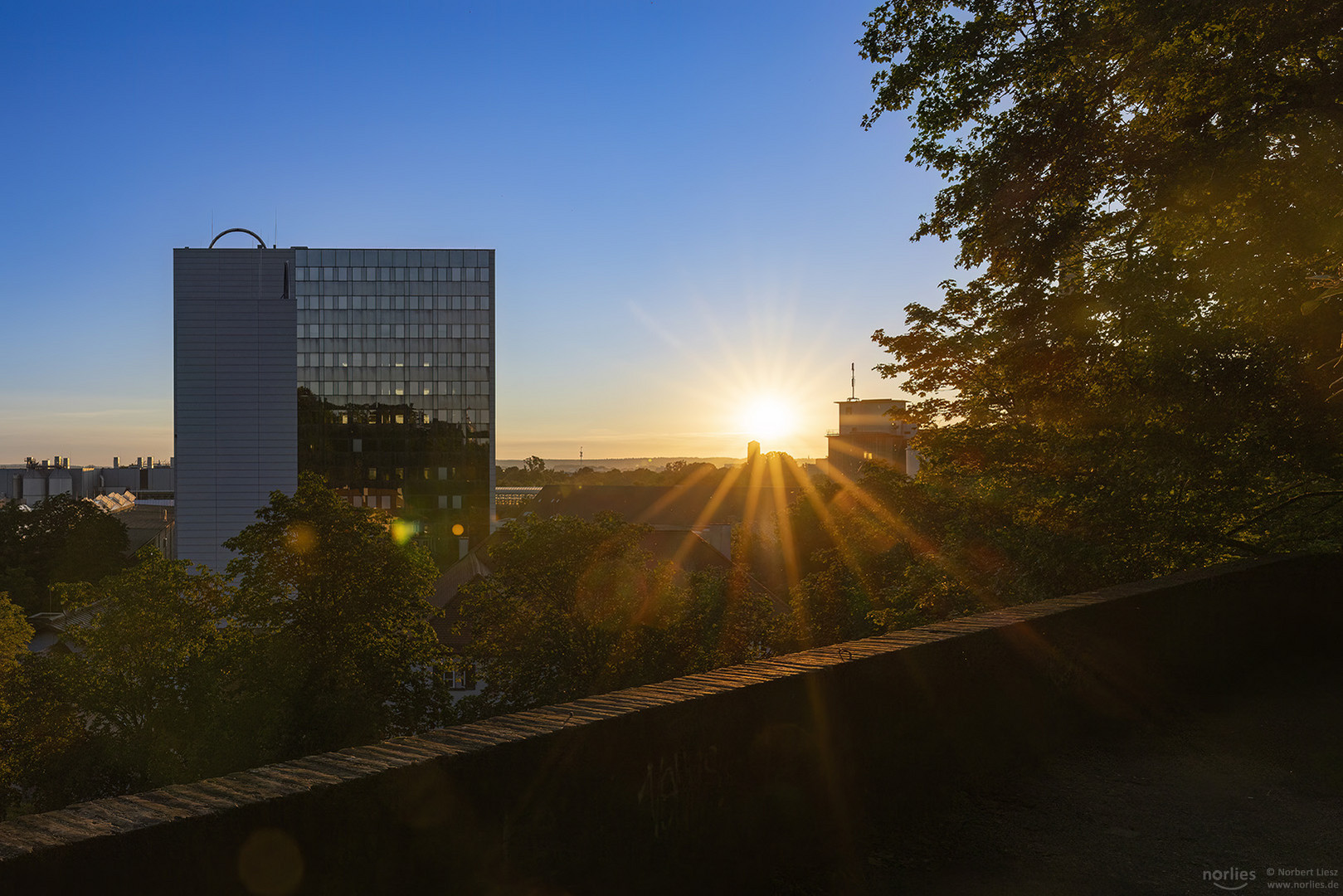 Morgenstimmung am MAN Hochhaus