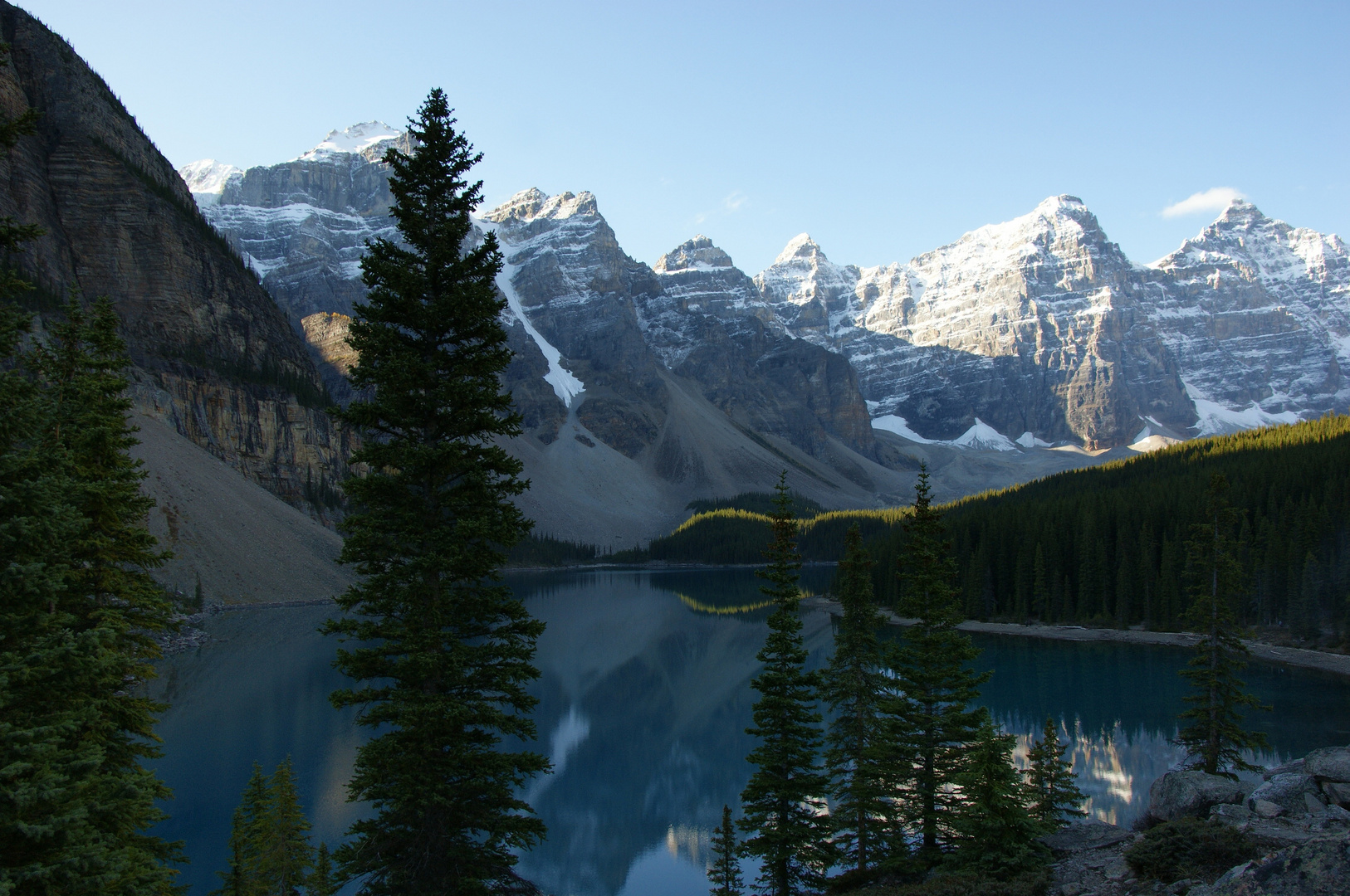 Morgenstimmung am Moraine Lake