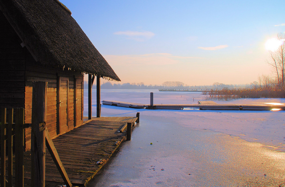 MORGENSTIMMUNG AM SEE