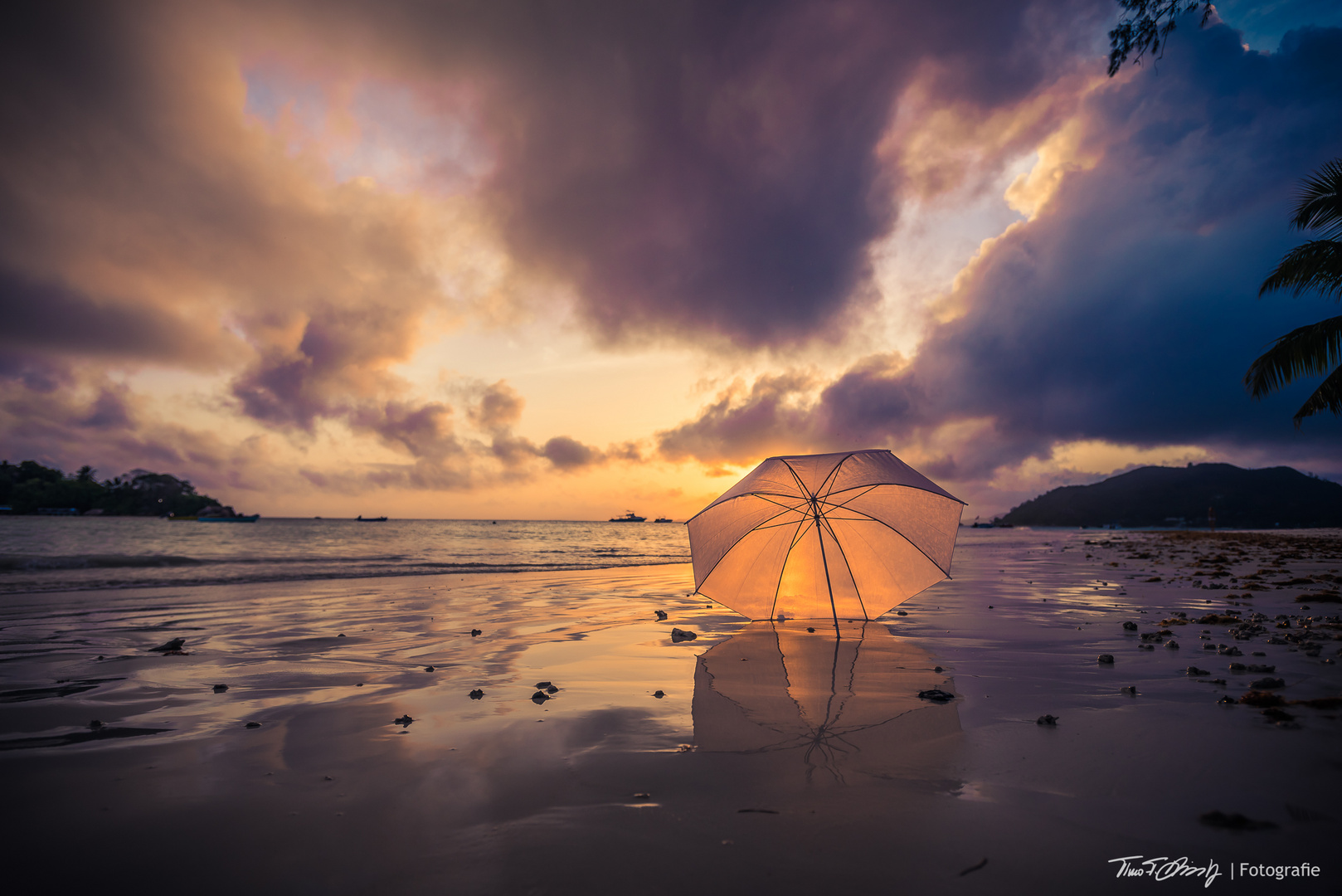 Morgenstimmung am Strand vom Anse Volbert, Seychellen