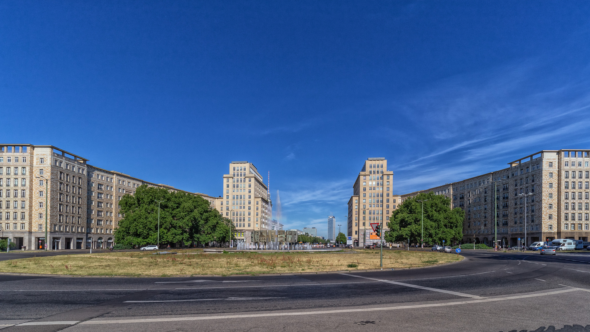 Morgenstimmung am Straußberger Platz