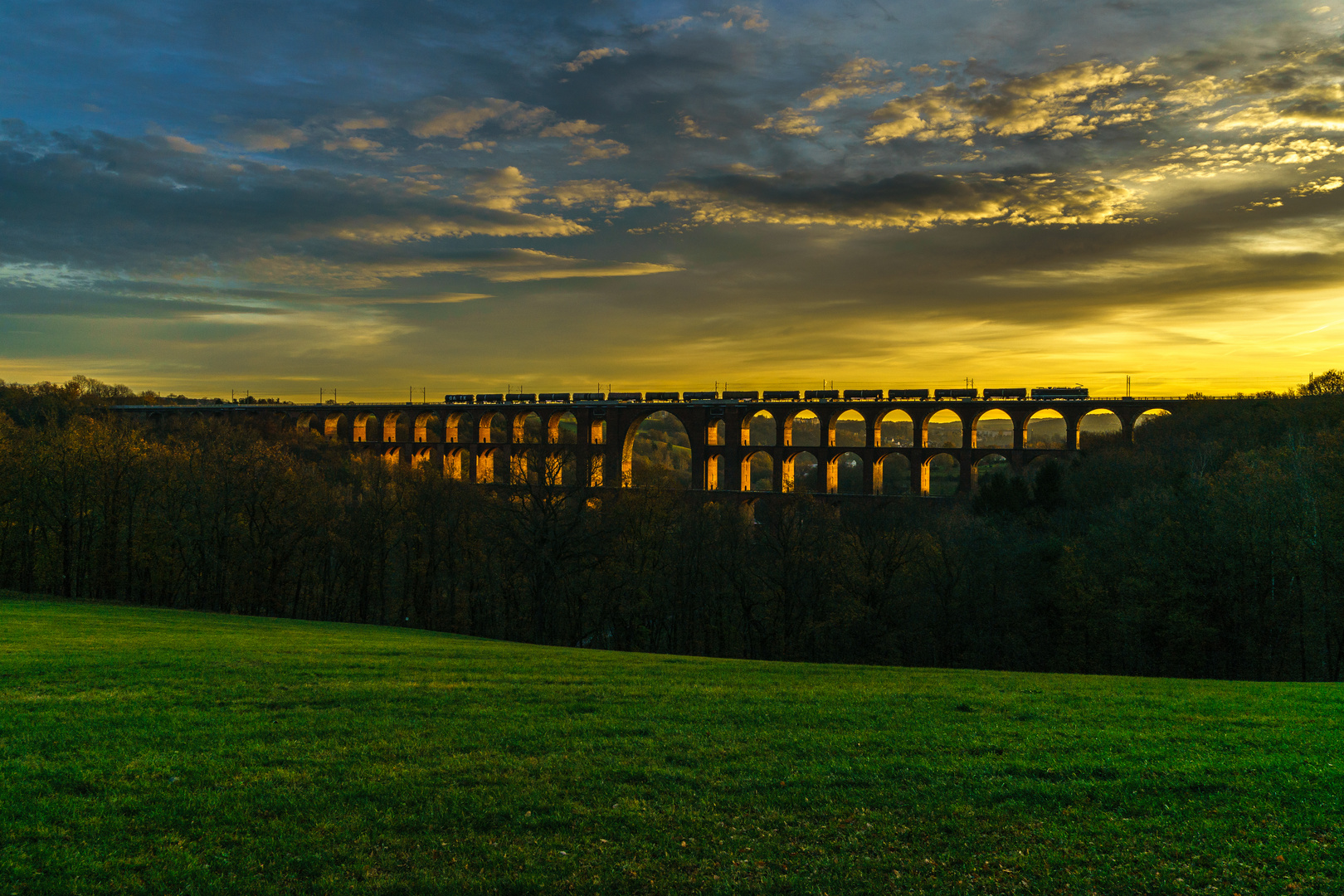 Morgenstimmung an der Göltzschtalbrücke 