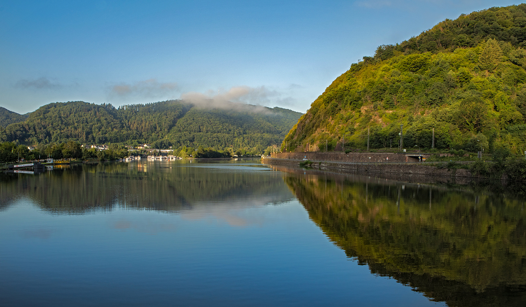 Morgenstimmung an der Mosel 