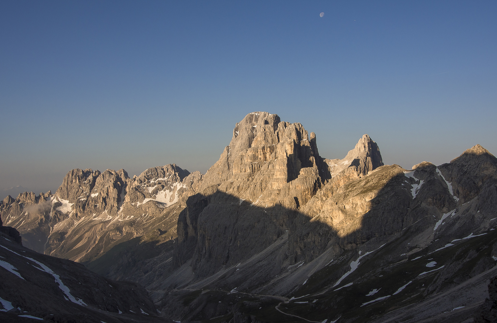 Morgenstimmung an der Rosengartenspitze (2.981) und den Vajolettürmen