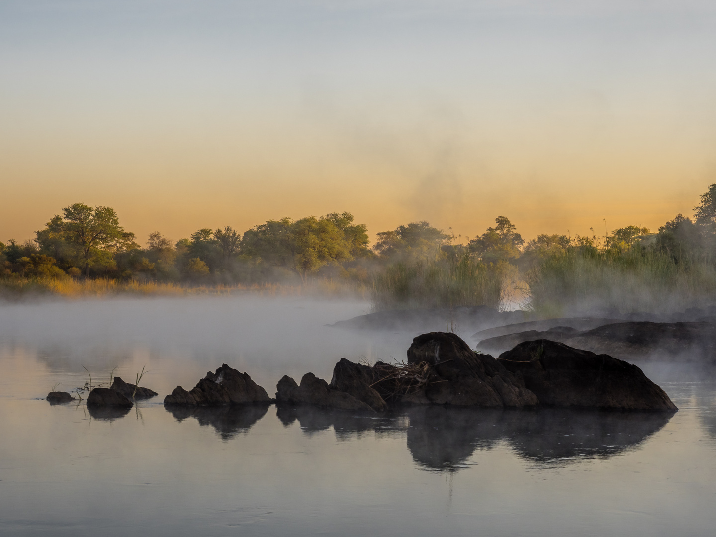 Morgenstimmung auf dem Okavango