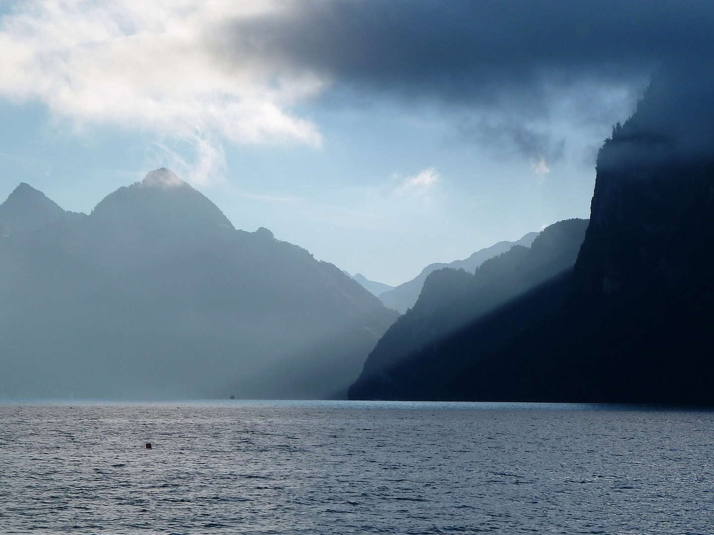 Morgenstimmung auf dem Vierwaldstättersee