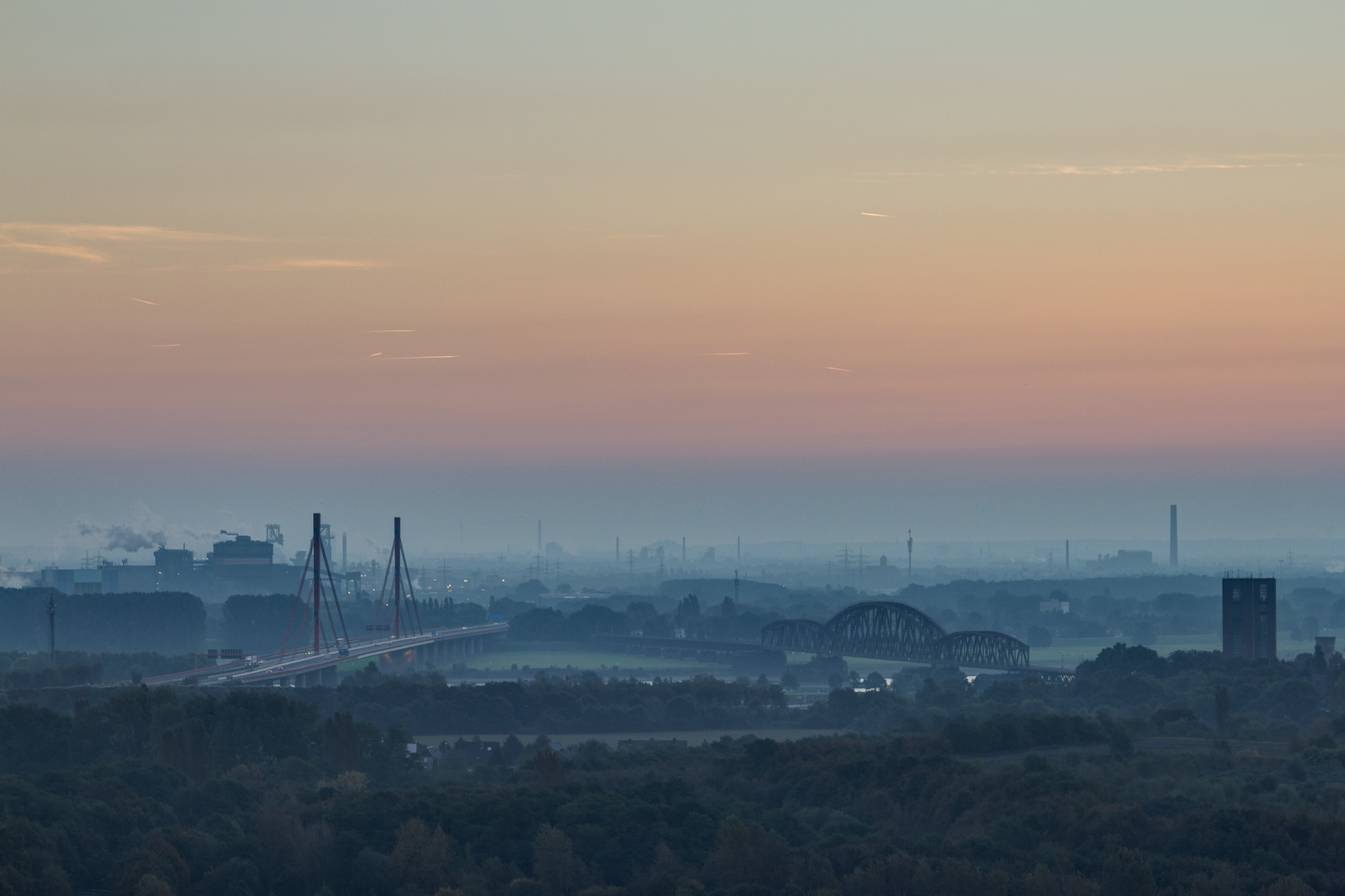 Morgenstimmung - Blick auf Duisburg 2