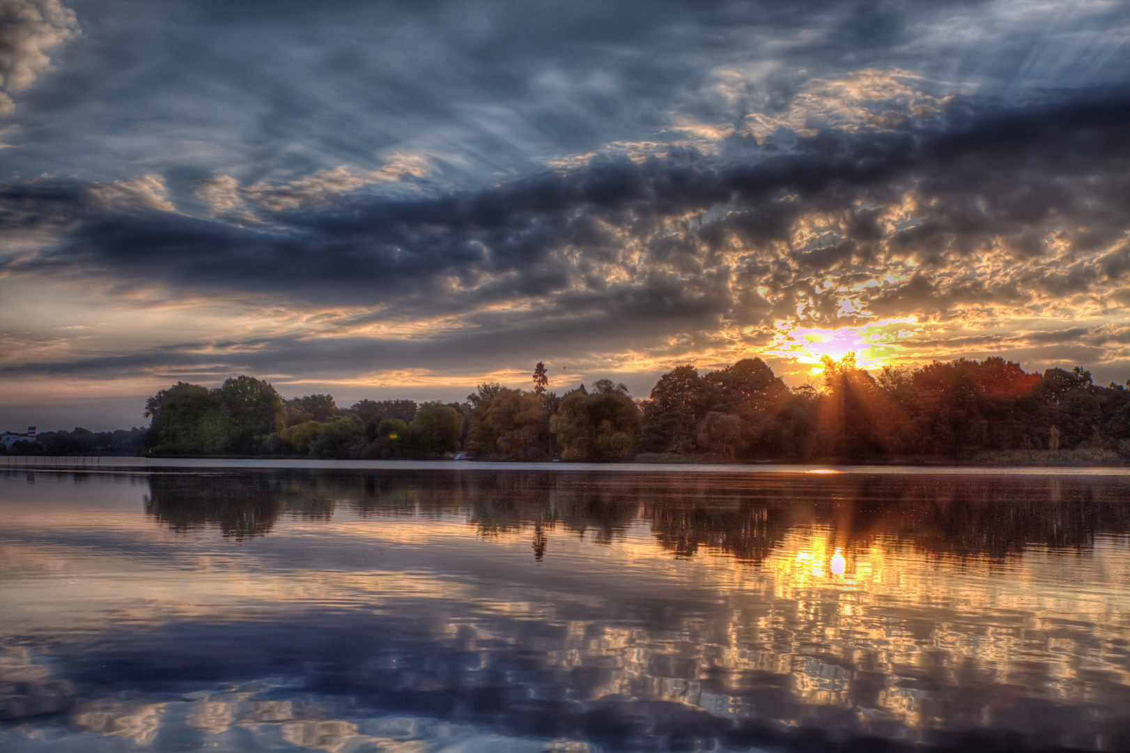 - Morgenstimmung im Herbst-