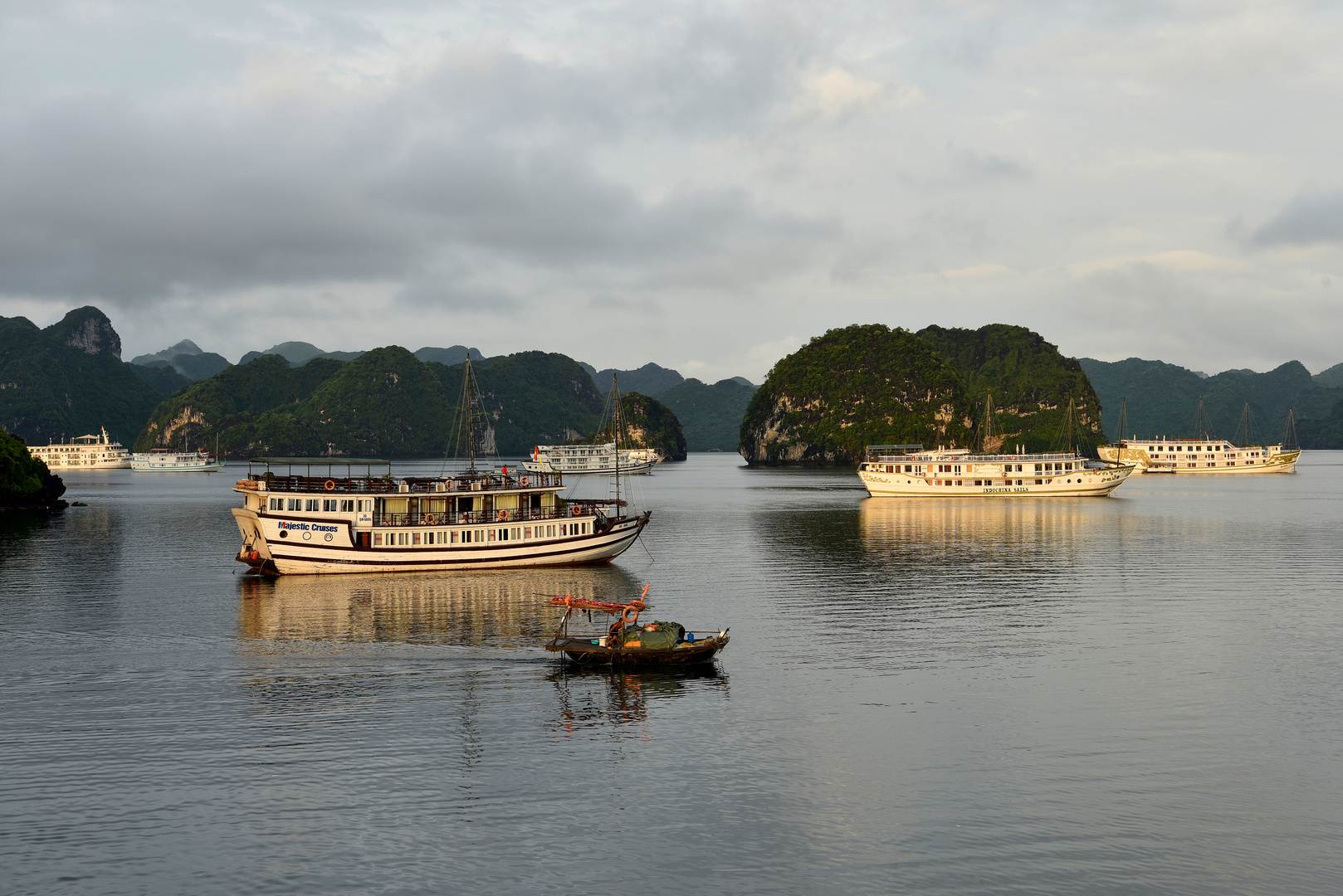 Morgenstimmung in der Halong Bucht 03