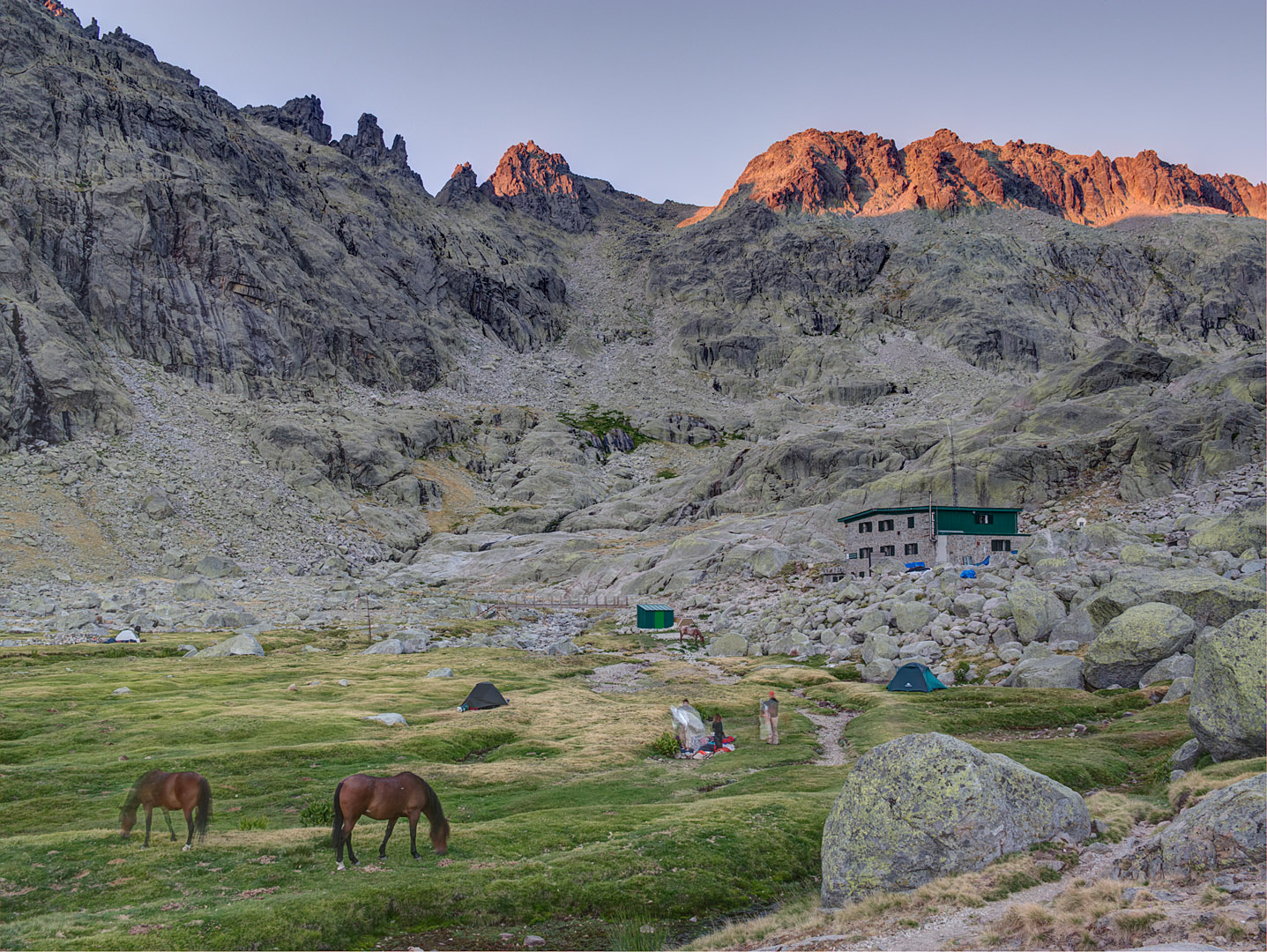 Morgenstimmung in der Laguna Grande, Sierra de Gredos