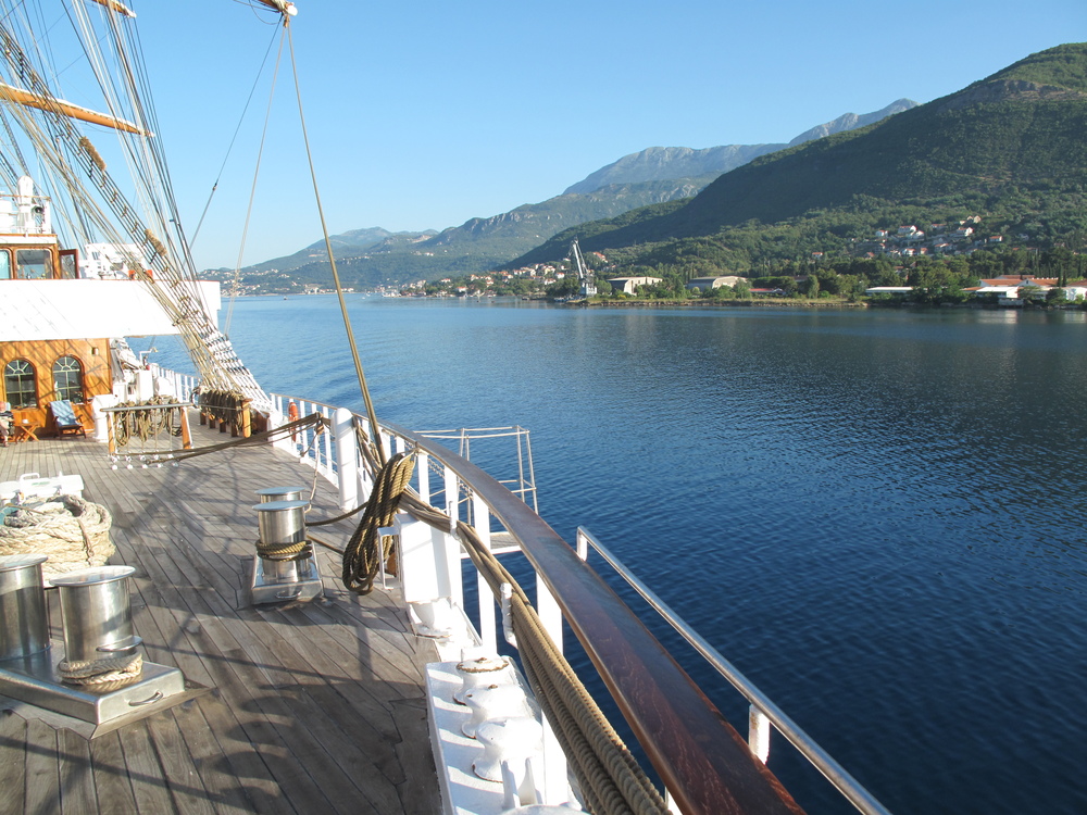 Morgenstimmung ... Sea Cloud II im Golf von Kotor