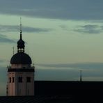 MORGENSTIMMUNG ÜBER KÖLN S DÄCHERN