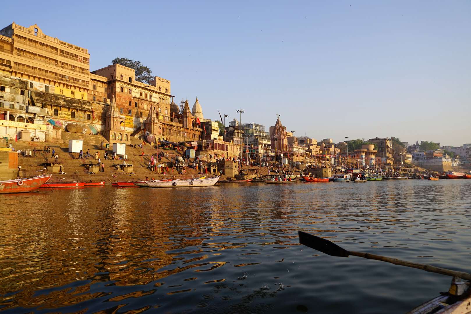 Morgentliche Bootstour auf dem Ganges