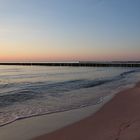 morgentliche Ruhe zum Sonnenaufgang an der Ostsee