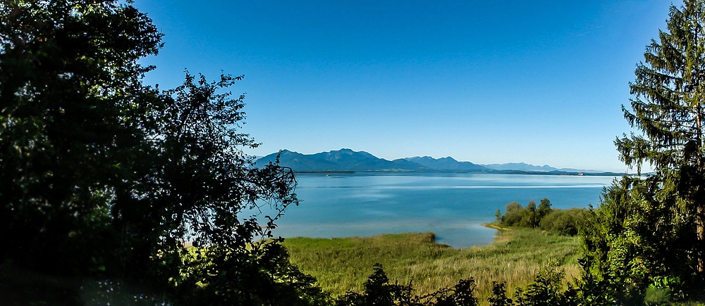 Morgentlicher Blick auf dem Chiemsee