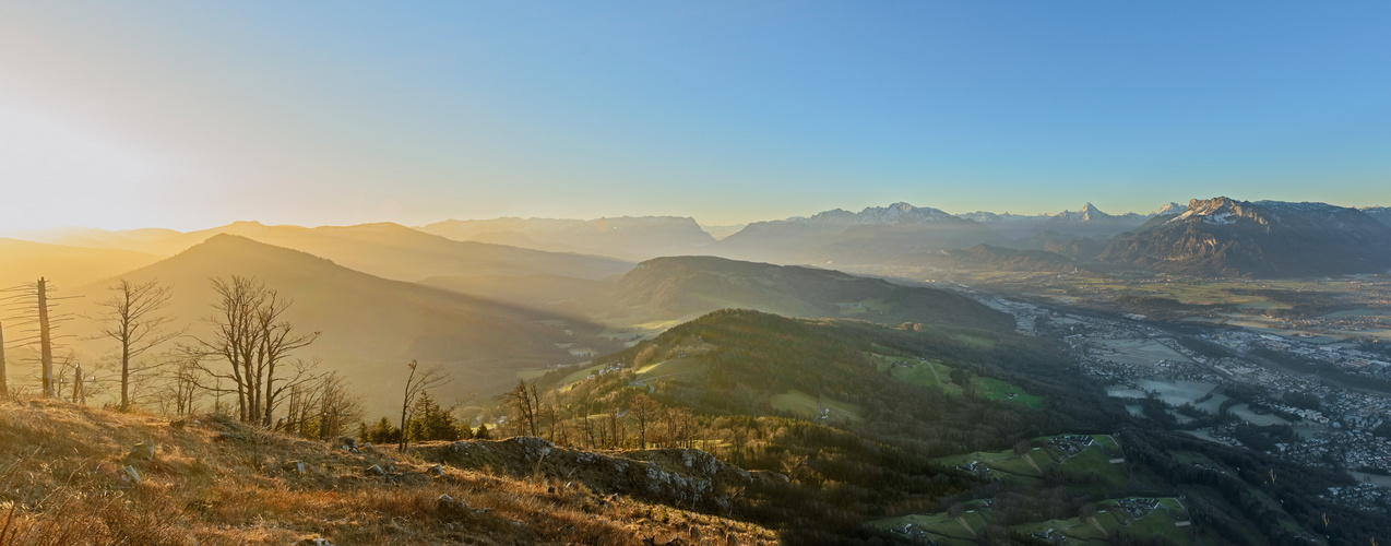 morgentliches Streiflicht vom Gaisberg in Salzburg