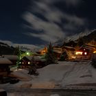 Morgins bei Nacht